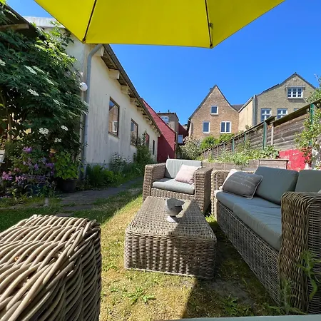 - Unterm Dach Daire